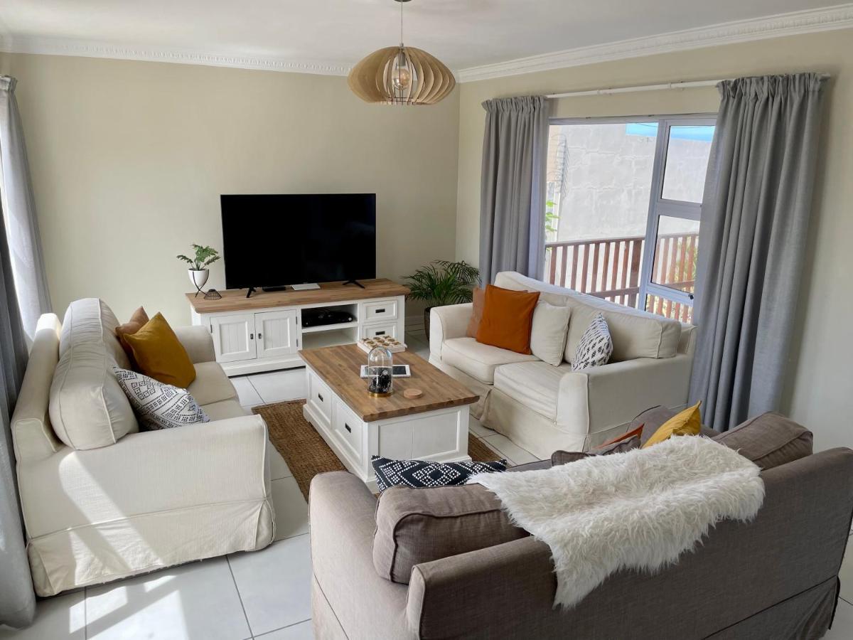 'On Point' Beach House - Jeffreys Bay Exteriör bild