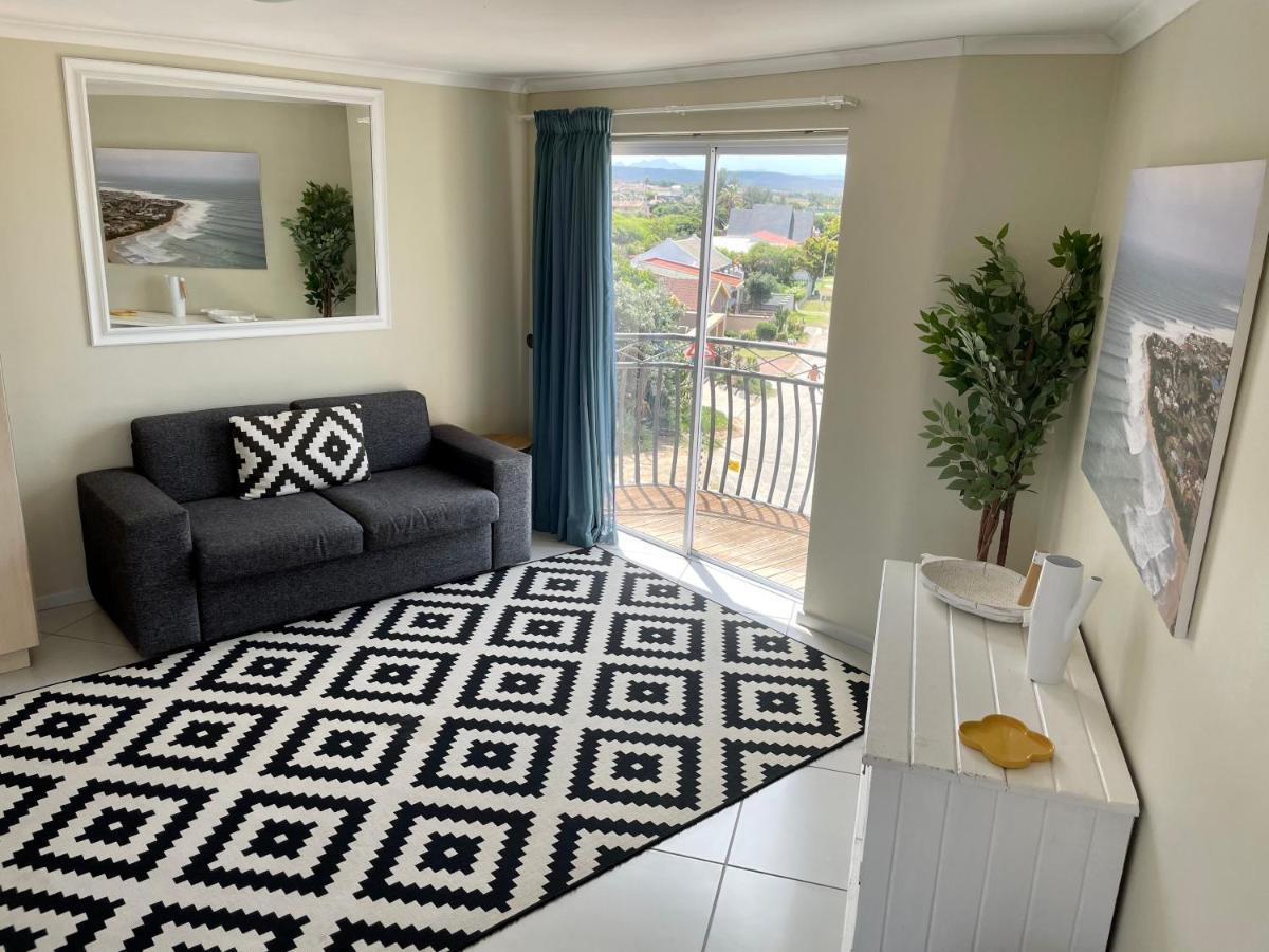 'On Point' Beach House - Jeffreys Bay Exteriör bild