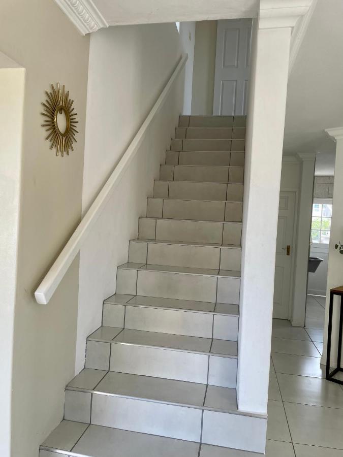 'On Point' Beach House - Jeffreys Bay Exteriör bild