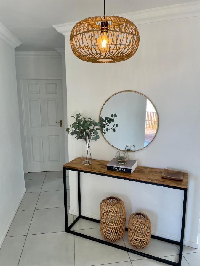 'On Point' Beach House - Jeffreys Bay Exteriör bild